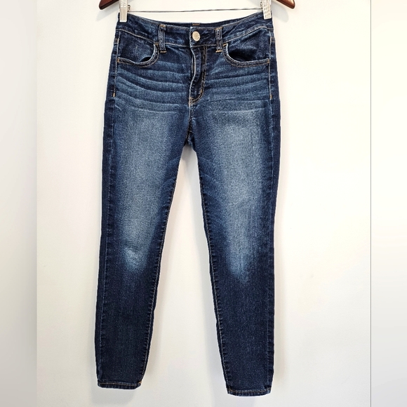 American Eagle High Waisted Super Stretch Jegging - Size US 6 Short - Picture 1 of 7